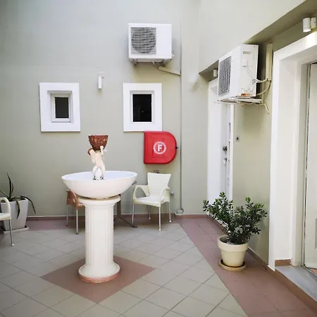Otel L&s Lignos Fira (Santorini)